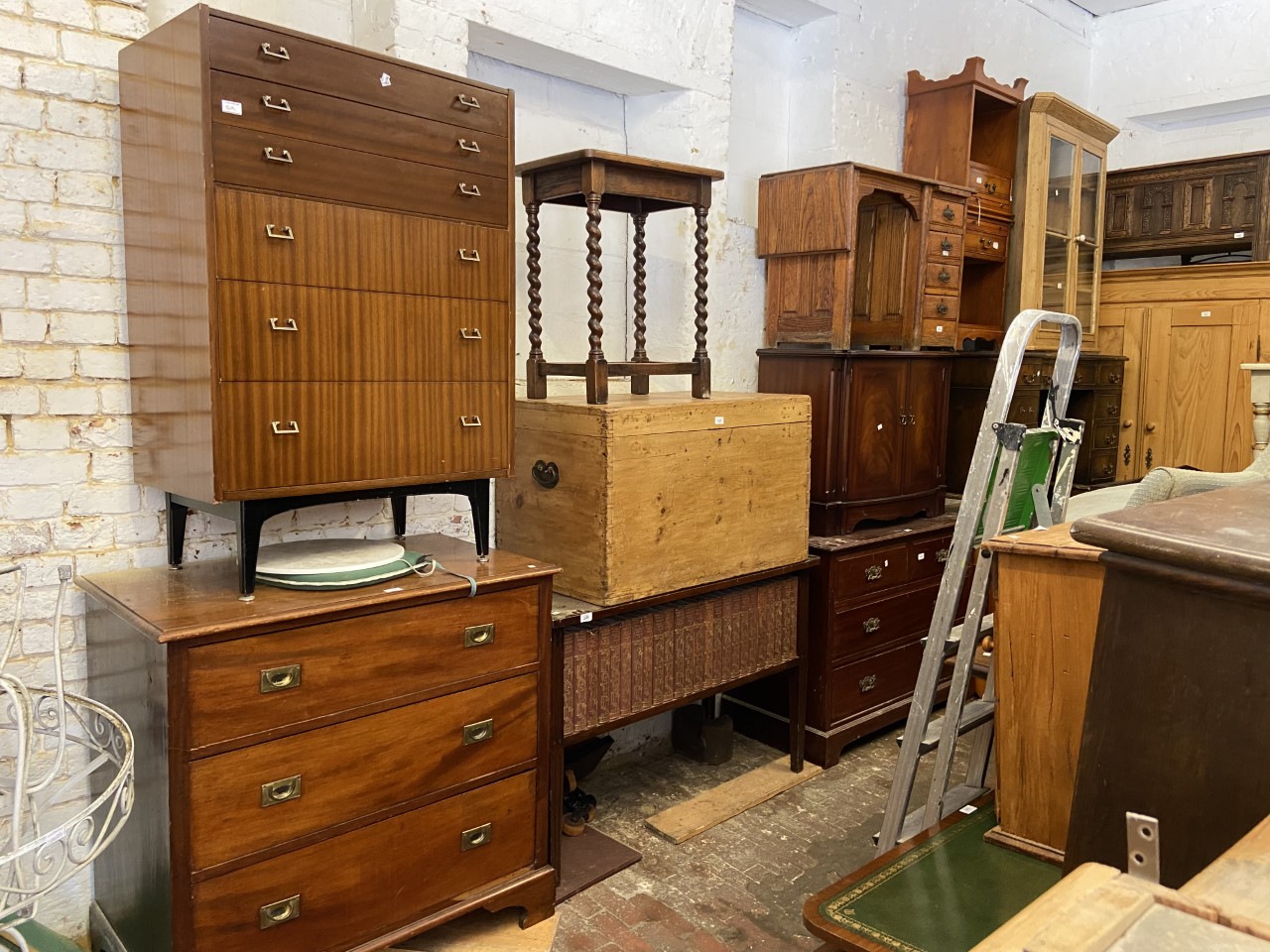 Buying second-hand furniture can help you reduce your carbon impact